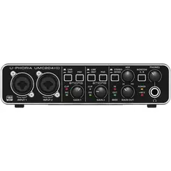 Interface De Áudio Behringer UMC204HD